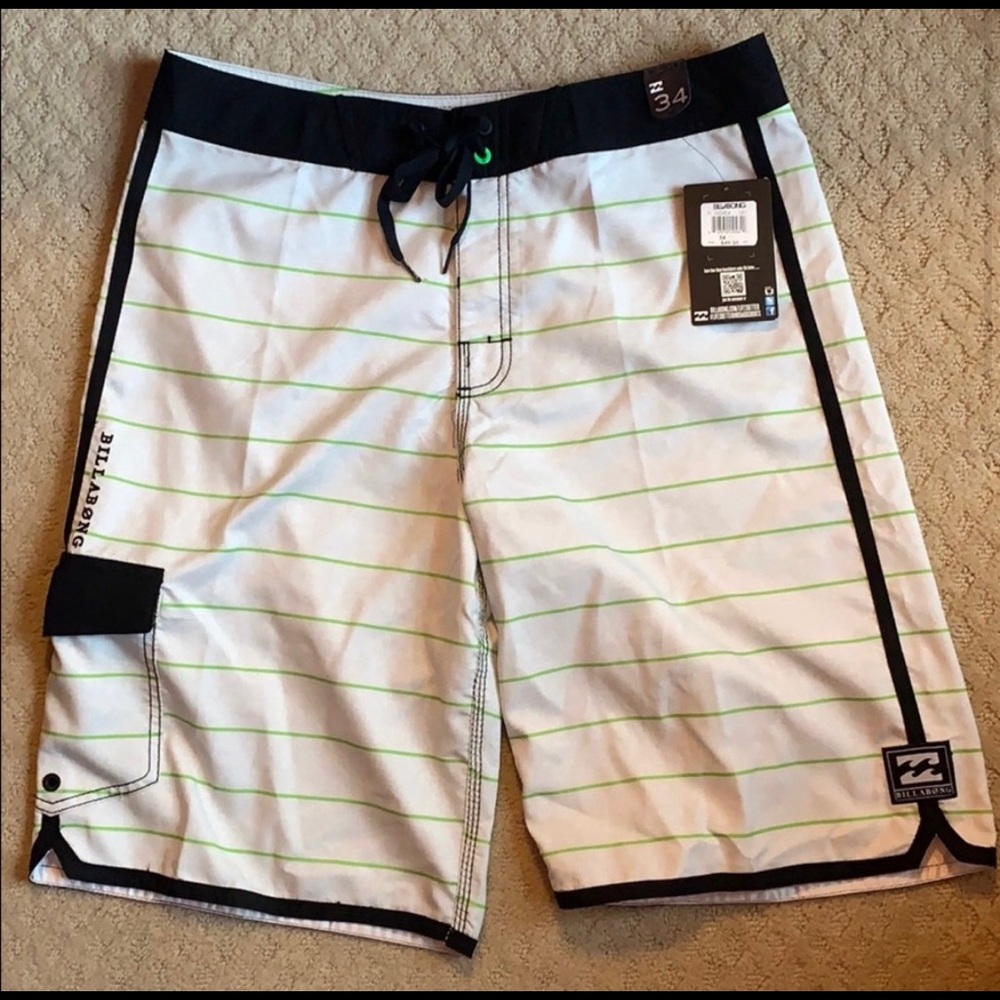 NWT Billabong Cargo Boardshorts, 34